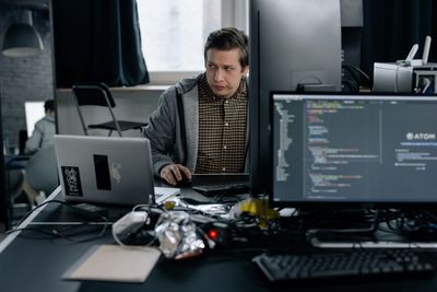 Конец эры Junior-разработчиков? Как ИИ ломает карьерную лестницу в IT